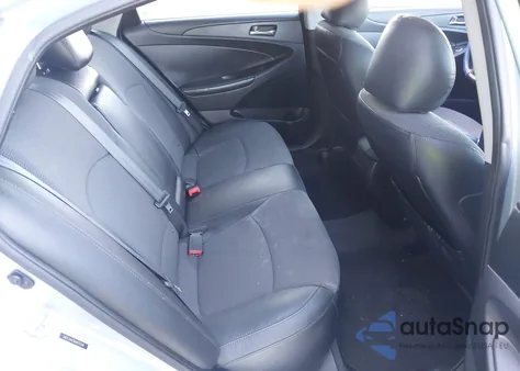 2013 Hyundai Sonata Se z USA, uszkodzony, nr VIN 5NPEC4AC5DH671346